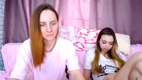 Snapshot of paradisexparadisex chatting on 5, 4, 2026 paradisexparadisex online show from 5, 4, 2026
