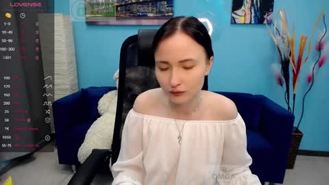 Snapshot of paradox_666_ chatting on 12, 12, 2024 Louise online show from 12, 12, 2024