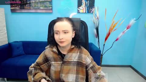 Snapshot of paradox_666_ chatting on 2, 1, 2025 Louise online show from 2, 1, 2025