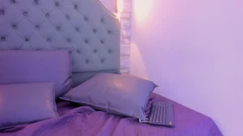 Snapshot of pariistaylor chatting on 12, 10, 2025 Taylor online show from 12, 10, 2025