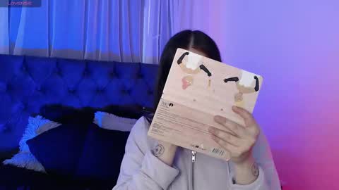 Snapshot of paris_bby_ chatting on 16, 9, 2025 Lizz online Monday to Saturday from 9pm to 5am Colombia time online show from 16, 9, 2025