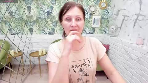 Snapshot of paris_cherry chatting on 20, 1, 2025 Paris online show from 20, 1, 2025