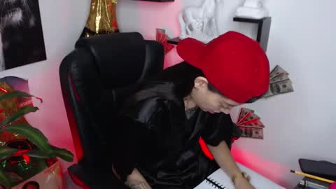 Paris D angelo online show from 23, 1, 2025