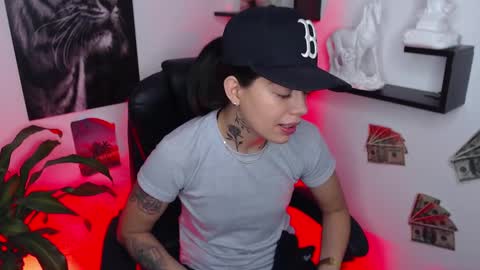 Paris D angelo online show from 4, 2, 2025