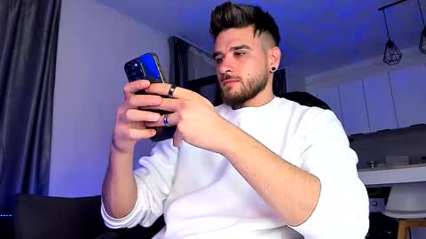 Paris online show from 18, 9, 2025