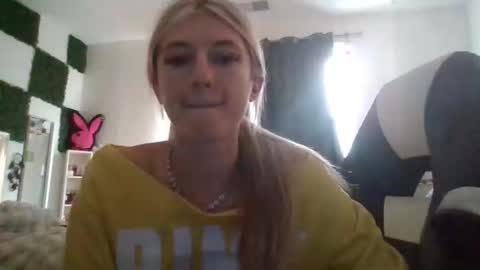 parisbaby2000 online show from 25, 2, 2026