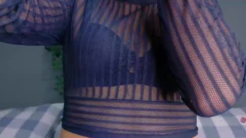 Snapshot of parisfox_ chatting on 2, 10, 2025 PARIS online show from 2, 10, 2025