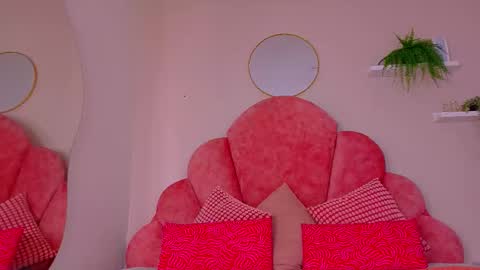 Snapshot of parisfox_ chatting on 2, 2, 2026 PARIS online show from 2, 2, 2026