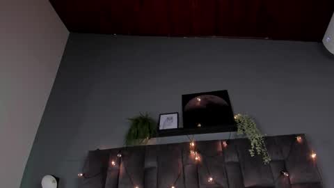 Snapshot of parisfox_ chatting on 12, 2, 2026 PARIS online show from 12, 2, 2026