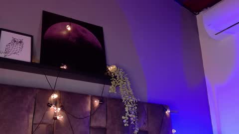 Snapshot of parisfox_ chatting on 13, 2, 2026 PARIS online show from 13, 2, 2026