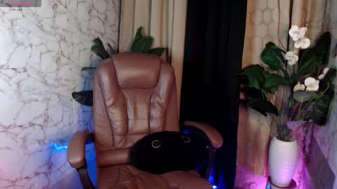 HENRY online show from 16, 4, 2026