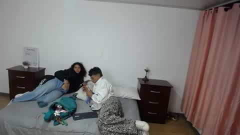 Snapshot of pasionados chatting on 9, 10, 2025 pasionados online show from 9, 10, 2025