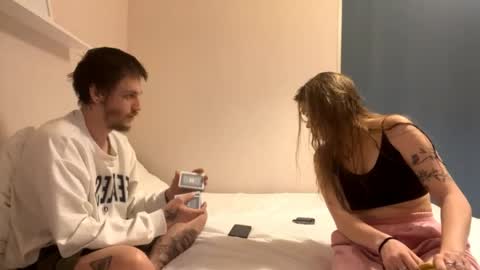 Kira and Mike online show from 27, 5, 2026