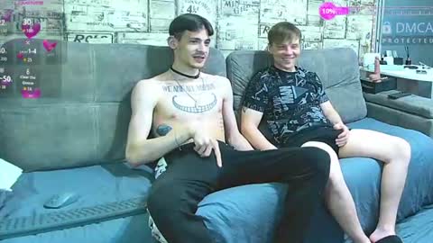 Max tall dark-haired guy with tattoos and Phil blond-haired online show from 18, 6, 2026