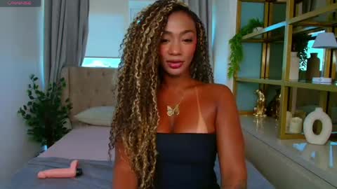 Patricia Rossi online show from 13, 4, 2026