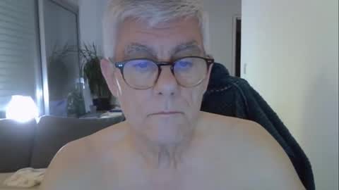 Snapshot of patrick5275 chatting on 1, 5, 2026 patrick5275 online show from 1, 5, 2026