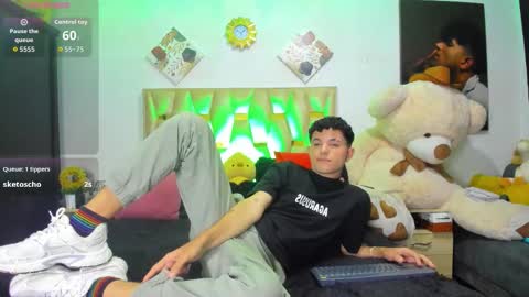 Snapshot of patrick_sanzzz chatting on 23, 11, 2025 Patrick online show from 23, 11, 2025