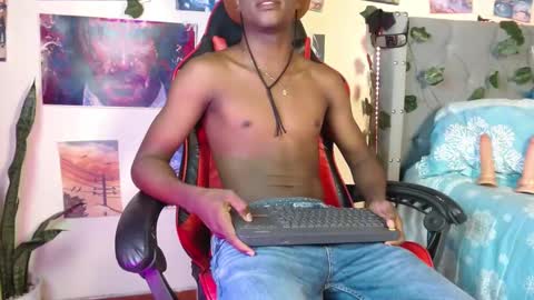 Snapshot of patrickvans chatting on 2, 3, 2025 Patrick online show from 2, 3, 2025