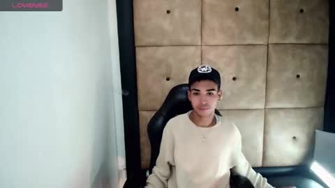 Snapshot of patrickxx_1 chatting on 1, 10, 2025 PatrickXX 1 online show from 1, 10, 2025