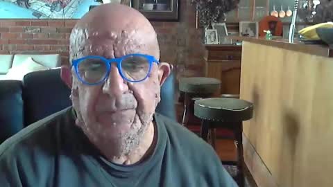 Snapshot of patvac chatting on 10, 10, 2025 patvac online show from 10, 10, 2025