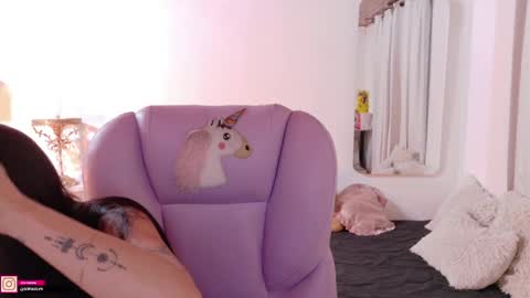 Sofa online show from 24, 4, 2026