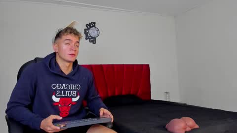 Snapshot of paul_george212 chatting on 10, 10, 2025 Paull George online show from 10, 10, 2025