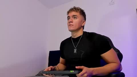 Snapshot of paul_george212 chatting on 7, 11, 2025 Paull George online show from 7, 11, 2025