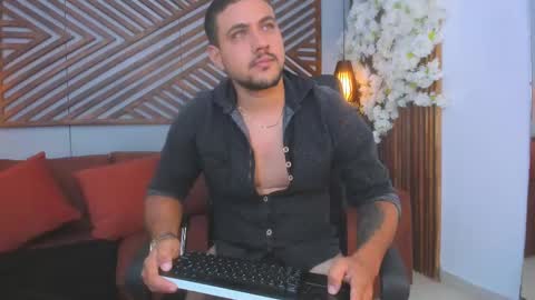 Snapshot of paul_rivera chatting on 19, 9, 2025 Paul Rivera online show from 19, 9, 2025