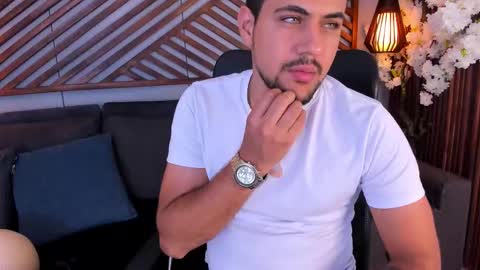 Snapshot of paul_rivera chatting on 21, 11, 2025 Paul Rivera online show from 21, 11, 2025