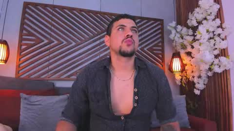 Snapshot of paul_rivera chatting on 15, 1, 2026 Paul Rivera online show from 15, 1, 2026