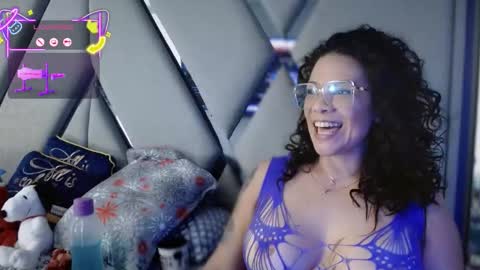 Snapshot of paula_daniela1 chatting on 20, 10, 2025 Paula online show from 20, 10, 2025