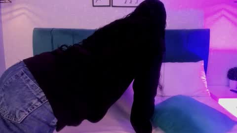 Snapshot of paulacastilla chatting on 13, 11, 2025 Pau online show from 13, 11, 2025