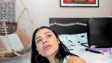      online show from 28, 1, 2025