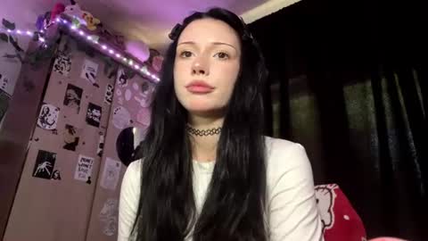 Snapshot of pauleneschaaf chatting on 27, 7, 2026 Mia online show from 27, 7, 2026