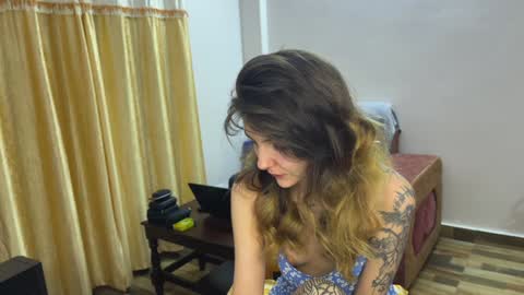 Snapshot of paulettegoddard chatting on 10, 1, 2025 Isla Chase online show from 10, 1, 2025