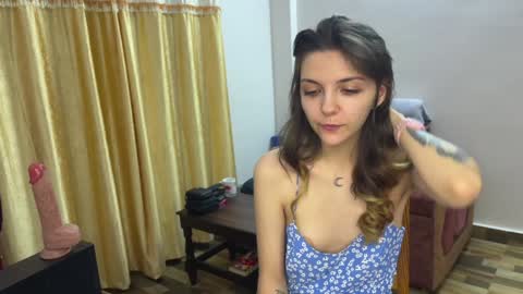 Snapshot of paulettegoddard chatting on 15, 1, 2025 Isla Chase online show from 15, 1, 2025