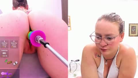 Snapshot of paulina_davis_ chatting on 5, 2, 2025 Paulina Davis  online show from 5, 2, 2025