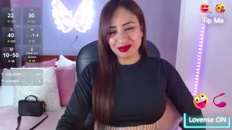 Snapshot of paulina_galvis2700 chatting on 8, 3, 2025 paulina online show from 8, 3, 2025