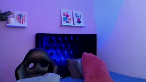 Snapshot of paulina_lopezz chatting on 3, 10, 2025 PAULINA online show from 3, 10, 2025