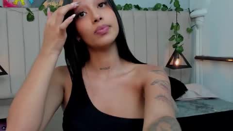 Snapshot of paulina_lopezz chatting on 11, 11, 2025 PAULINA online show from 11, 11, 2025