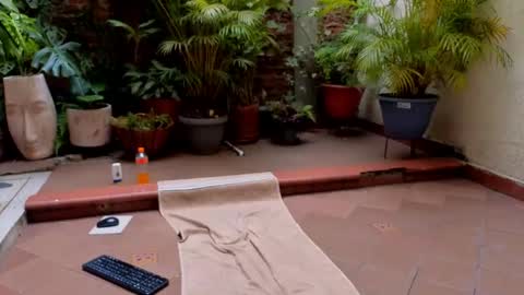 Paulina  online show from 7, 5, 2026