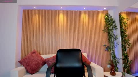 Paulina  online show from 14, 2, 2026