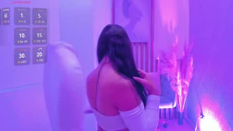 Paulina Belle online show from 7, 4, 2026