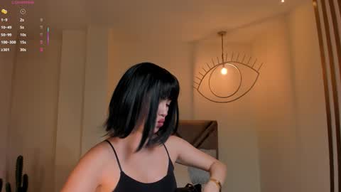 Paulina Santos  online show from 9, 3, 2026