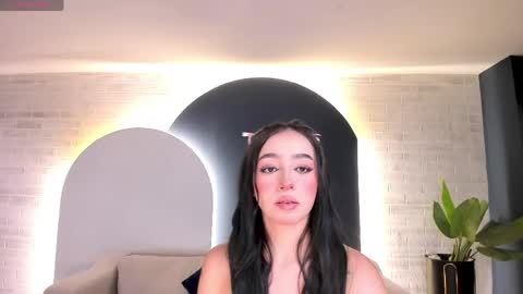 Pauline Sanz online show from 5, 6, 2026