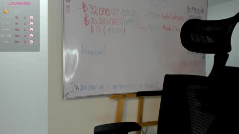 Snapshot of paulirose chatting on 6, 10, 2025 paulirose online show from 6, 10, 2025