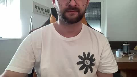 love bush online show from 19, 10, 2025