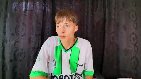 Snapshot of pavo_tv chatting on 16, 5, 2026 pavo_tv online show from 16, 5, 2026