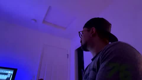 pawgpusslover online show from 10, 3, 2025