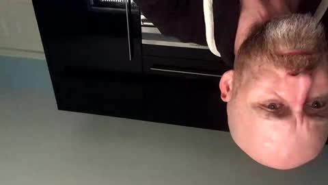 Snapshot of pc2334 chatting on 26, 10, 2025 pc2334 online show from 26, 10, 2025